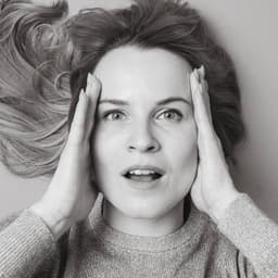 — Не знаю, что происходит, почему-то падает... image preview