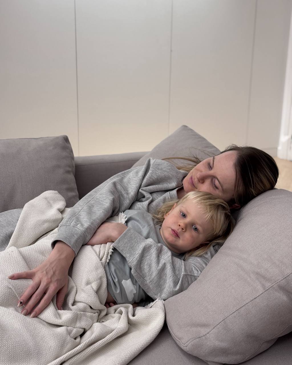 Мы с Яном на болезненно-больничном image preview