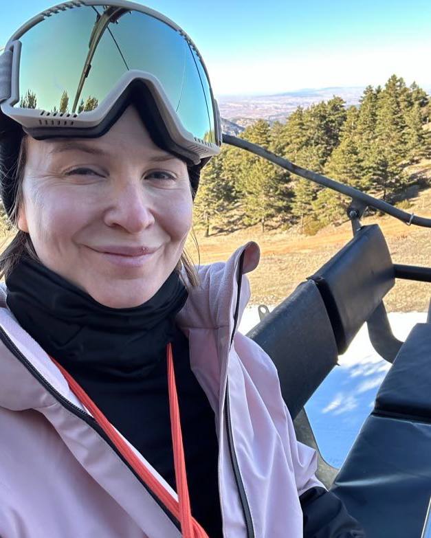 МАЛЕНЬКИЕ ДЕВОЧКИ НЕ ЗАРАБАТЫВАЮТ ДЕНЕЖКИ image preview